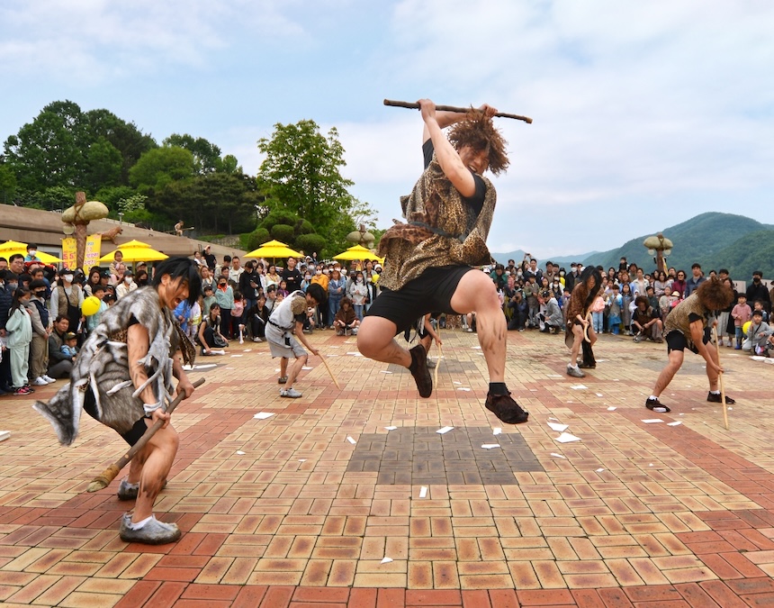 구석기인 사냥 대작전